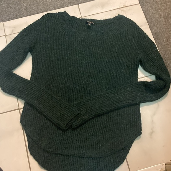 Emerald Green Express Sweater. Size Women’s XS. - Picture 2 of 3